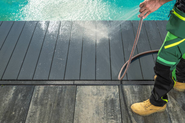 Best Sidewalk Pressure Washing  in Roslyn Heights, NY